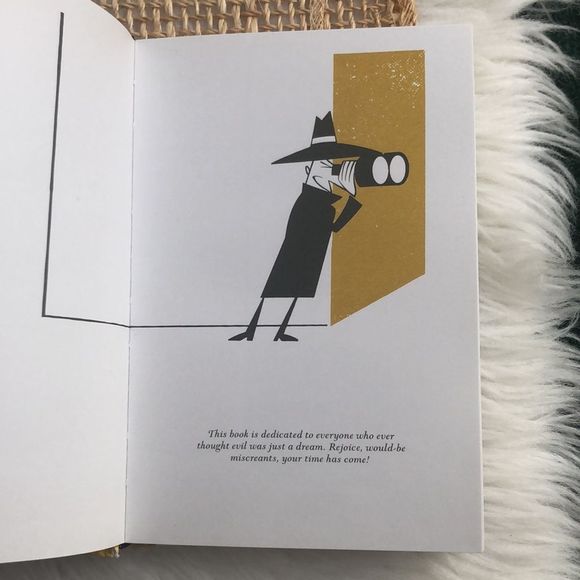 How To Be A Villain (Evil Laughs Secret Lairs) GUC - Picture 7 of 16